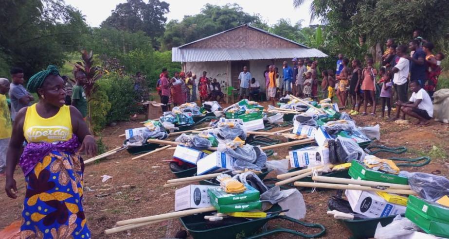 farmers receiving farming implements