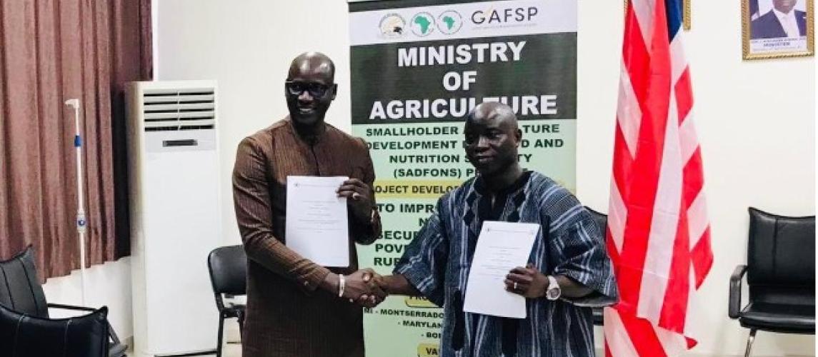 (L-R) WFP’s Representative to Liberia, Dr. Aliou Diongue and Minister of Agriculture, Liberia, Dr. J Alexander Nuetah,(PhD)